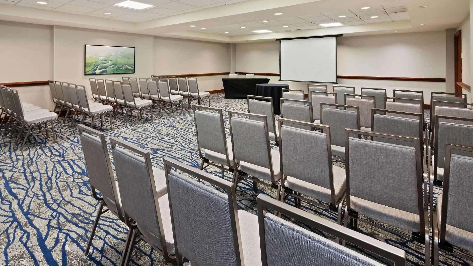 Embassy Suites By Hilton Tampa Usf Near Busch Gardens 3*,  Estados Unidos