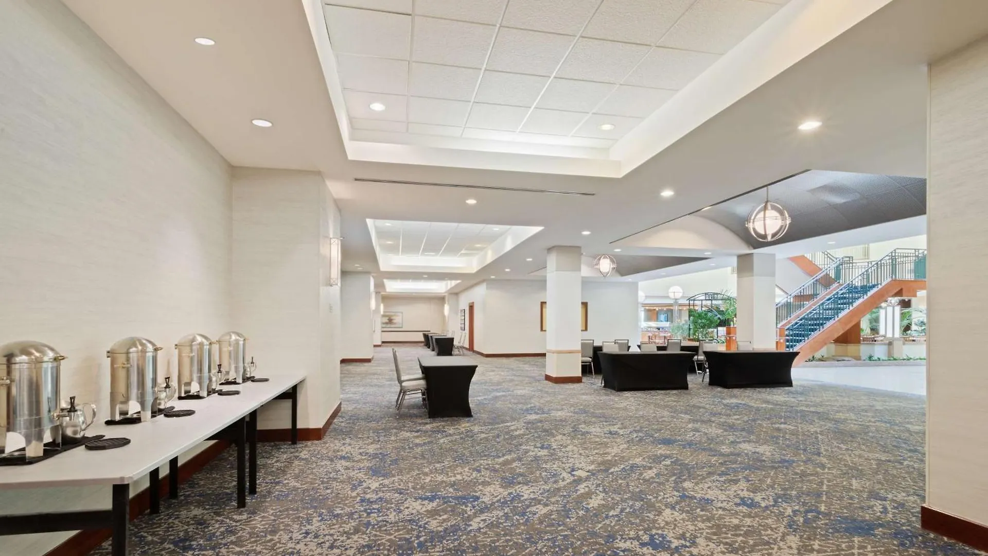 Embassy Suites By Hilton Tampa Usf Near Busch Gardens 3*,  Estados Unidos