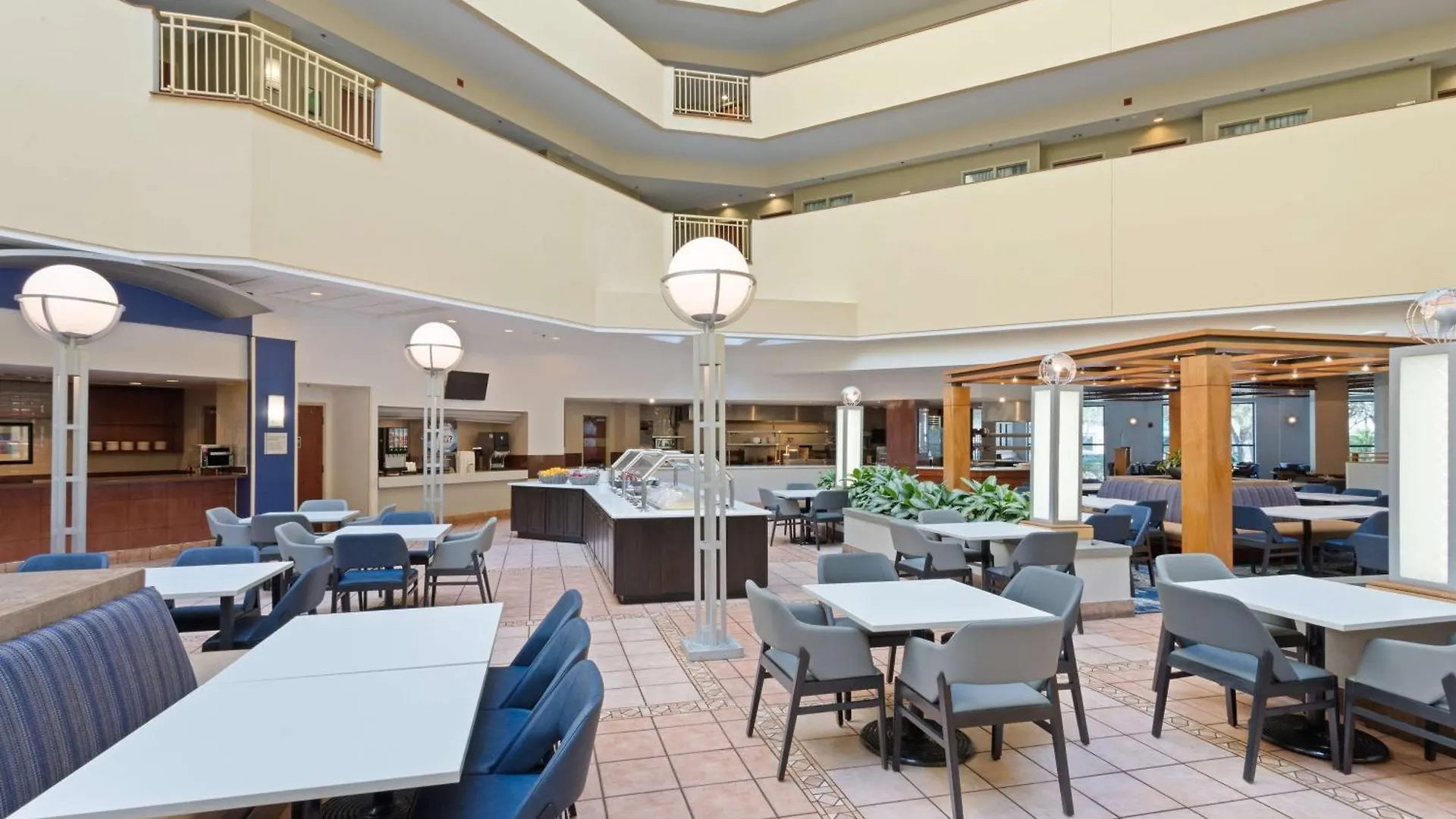 Hotel Embassy Suites By Hilton Tampa Usf Near Busch Gardens